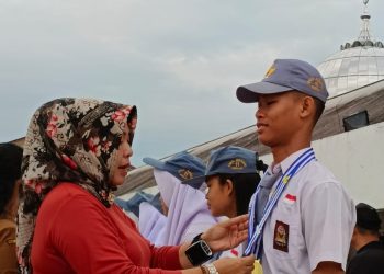 Kepsek SMA N 11 Medan Hj Widya Ningsih SPd, MSi: Disiplin Modal Besar Kami Menempah Anak Didik Menjadi Generasi Tangguh