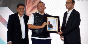 Kapuspenkum Kejagung Dr Ketut Sumedana Meraih Penghargaan Indonesia Public Relations Top Leader Awards 2023