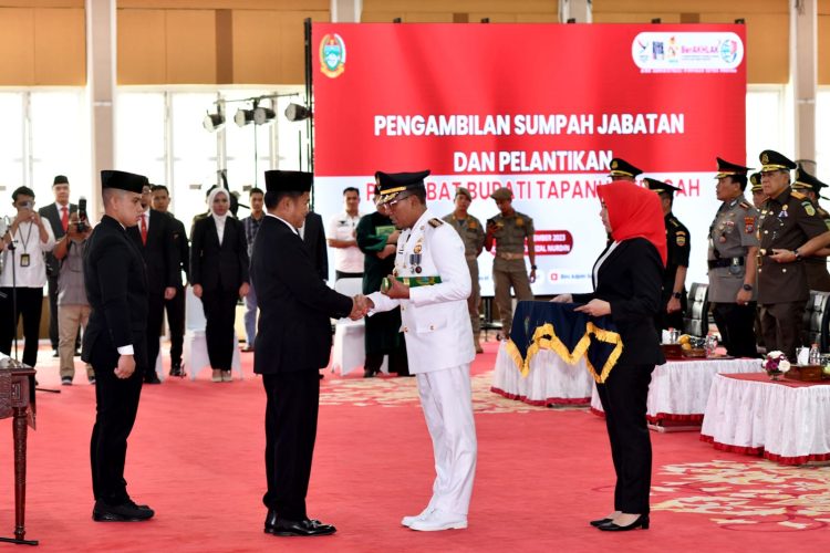 Pj Gubernur Sumut Lantik Dr Sugeng Riyanta, Jadi Pj Bupati Tapteng