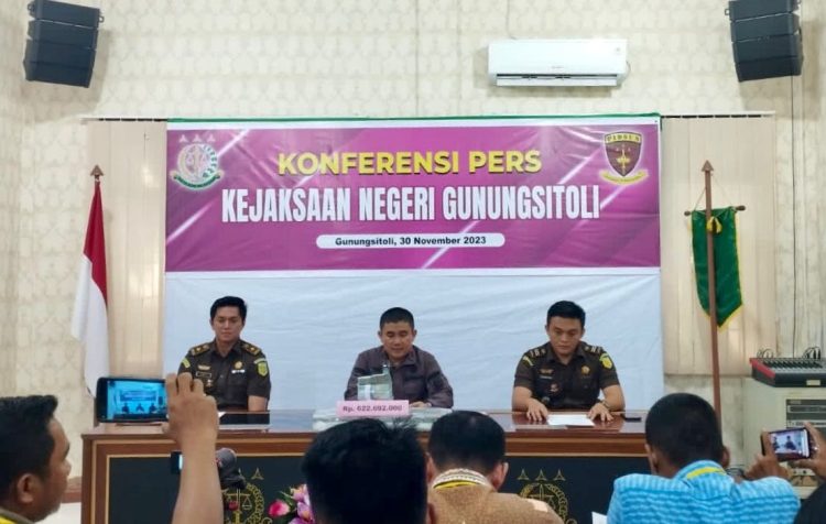 Penyidik Pidsus Kejari Gunungsitoli Sita Uang Pengembalian Rp 622 Juta Jadi Barang Bukti