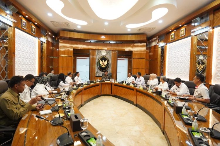 Menko Polhukam akan Memfasilitasi Komisi Kejaksaan Menjalankan Tugas Pengawasan 