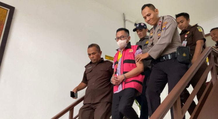 Mantan Bendahara Pengeluaran RS Adam Malik Ditahan Kejari Medan
