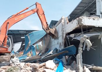 Tim Gabungan Pemkab Deliserdang Bongkar 6 Gudang di Sampali Percut Seituan