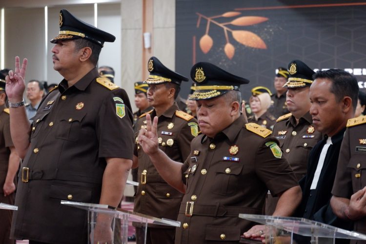 JAM Pidum, Kapuspenkum, Kajati dan Sejumlah Eselon 2 Dilantik