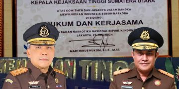 Kajati Sumut Idianto, Terima Penghargaan dari BNN RI di Riau