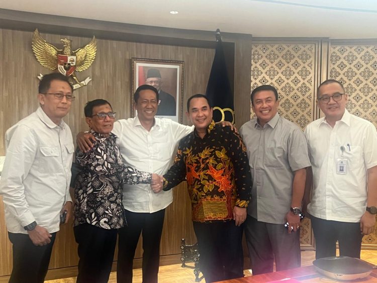 Rekonsiliasi Demi Kebaikan Pers, Menkumham Bertemu Dua Versi Kepengurusan PWI 