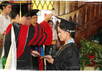 Sekolah Tinggi Diakones HKBP Wisuda 35 Mahasiswa 