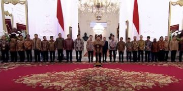 Presiden Prabowo Umumkan 53 Menteri Kabinet Merah Putih, Kompak Kemeja Coklat