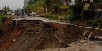 Longsor, Jalan Nasional Jurusan Sidikalang – Dolok Sanggul Putus Total