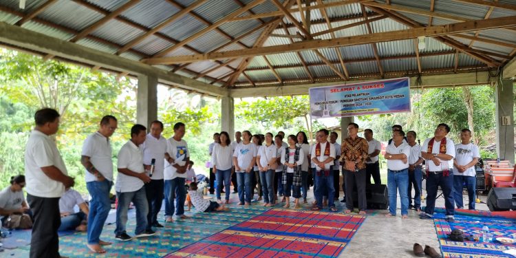 Penasehat Lantik Pengurus Baru Forum Komunikasi Sihotang Simarsoit (FKSS) Periode 2024-2028 