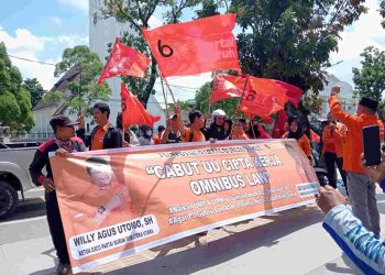 Massa Mengaku Warga Biru-biru Demo di BBWSS II Menuntut Ganti Rugi Berkeadilan