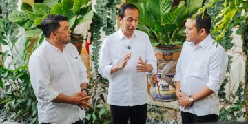 Paslon Bupati Dairi Bertemu Jokowi, Dapat Arahan : Perbaiki Jalan  Mendukung Pertanian