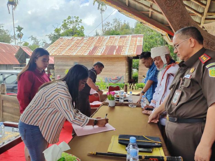 Terapkan RJ, Kejari Mamasa Sulbar Upayakan Penghentian Penuntutan Perkara Pidum, Pria Tampar Wanita