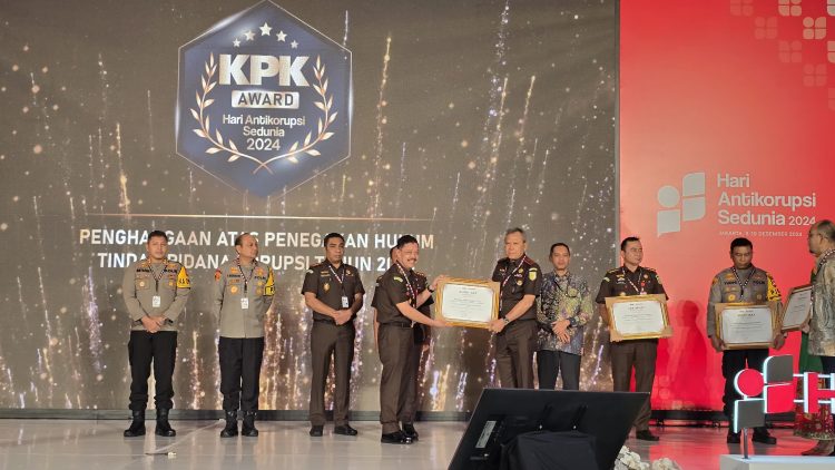 KPK Award 2024 : Kejati Sumut Terbaik I Kategori Penyelesaian Perkara Korupsi