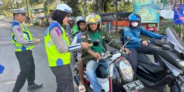 Berhak kah Polisi  Memeriksa SIM dan STNK di Jalan dan Gang Gang di Kampung?