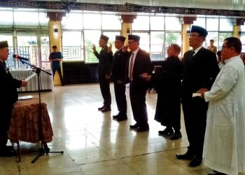 Bupati Dairi Lantik Bawas Perumda Air Minum dan PD Pasar Dairi