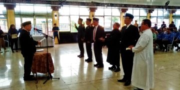 Bupati Dairi Lantik Bawas Perumda Air Minum dan PD Pasar Dairi 