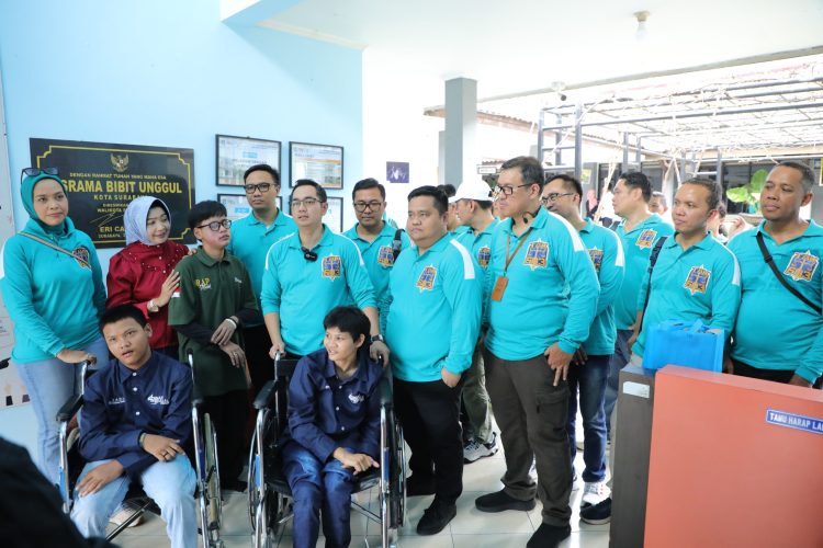IKA Alumni 603 Kejaksaan RI Peduli Disabilitas, Gelar Baksos di Surabaya