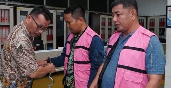 Kejati Sumut Tahan 2 Tersangka Korupsi Dana BOS SMA/SMK Se-Kabupaten Batubara