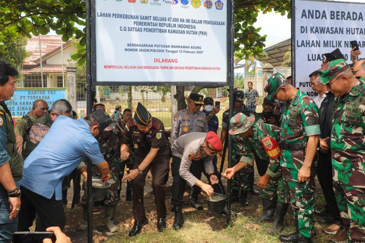 Dieksekusi Jaksa, Lahan 47 Ribu Ha di Kawasan Hutan Register 40 Palas, Diserahkan ke PT AP untuk Dikelola  