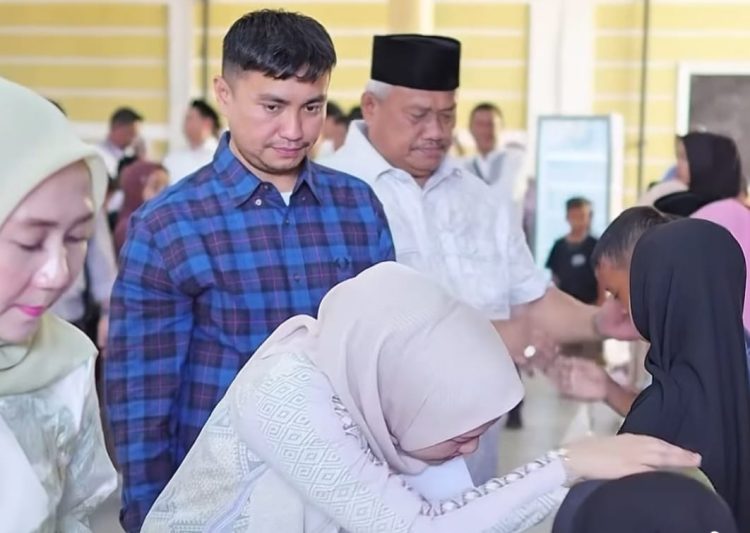 3 Anak Dilantik, Jadi Bupati Labura, Ketua DPRD SU dan Anggota DPR RI, Ayah Gelar Syukuran
