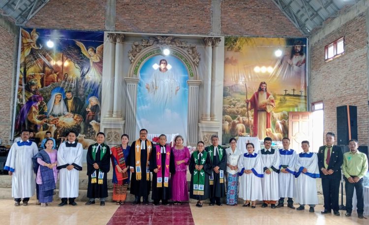 Ribuan Jemaat HKBP dari 9  Distrik, Hadiri Perayaan Paskah Raya HKBP di GSG Pemprov Sumut 