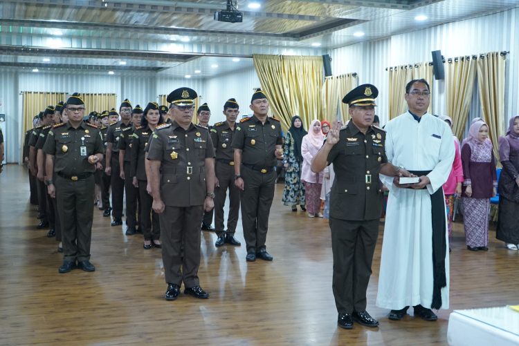 Kolonel Sus Lukas Sambiono SH Dilantik Jadi Asisten Pidana Militer Kejati Sumut