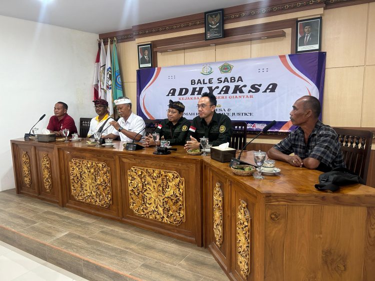 Kajari Gianyar, Bali : Bale Saba Adhyaksa Buktikan Selesaikan Masalah Desa Secara Musyawarah.
