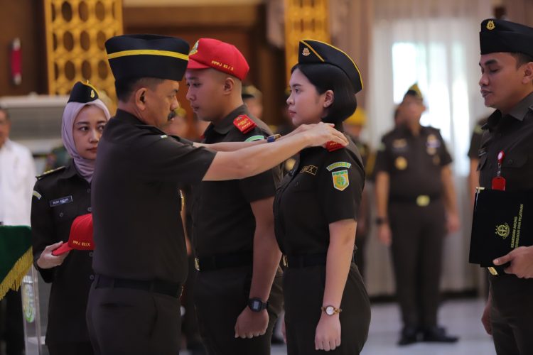 Buka PPPJ Angkatan 82 Gel II 2025, Plt Waja Tekankan Calon Jaksa Ikuti Perkembangan KUHP Nasional