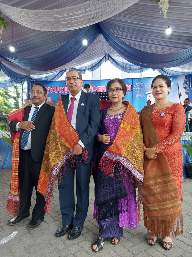 Perayaan HUT Ke 39 Gereja HKBP Gedung Johor Sukses, Pengkhotbah Sekjen HKBP 