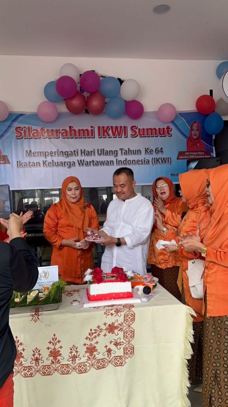 Peringati HUT Ke 64, Ikatan Keluarga Wartawan Indonesia (IKWI) Sumut Santuni Anak Yatim