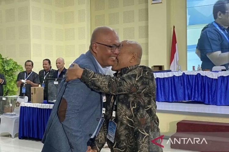 Akhmad Munir, Dirut LKBN ANTARA Terpilih Ketua Umum PWI Pusat