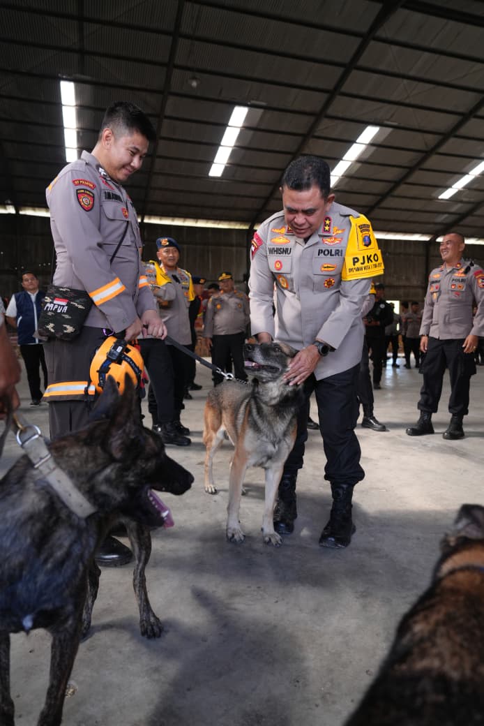 Polda Sumut Kerahkan Unit K9 untuk Percepat Pencarian Korban Banjir/ Longsor di Tapteng–Sibolga