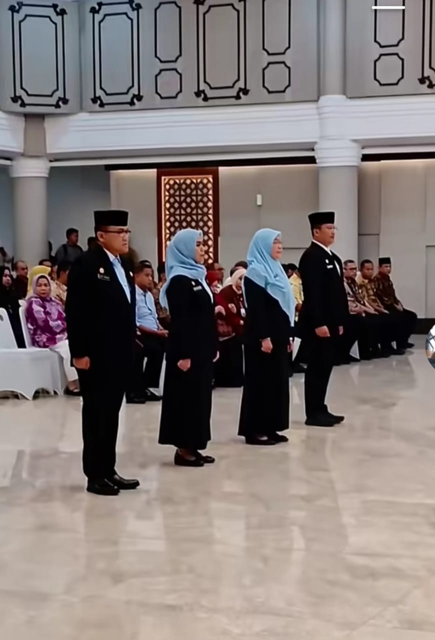 Hari Pertama Kerja 2026, Gubernur Sumut Lantik 4 Kepala Dinas, Salah Satunya Marga Simbolon