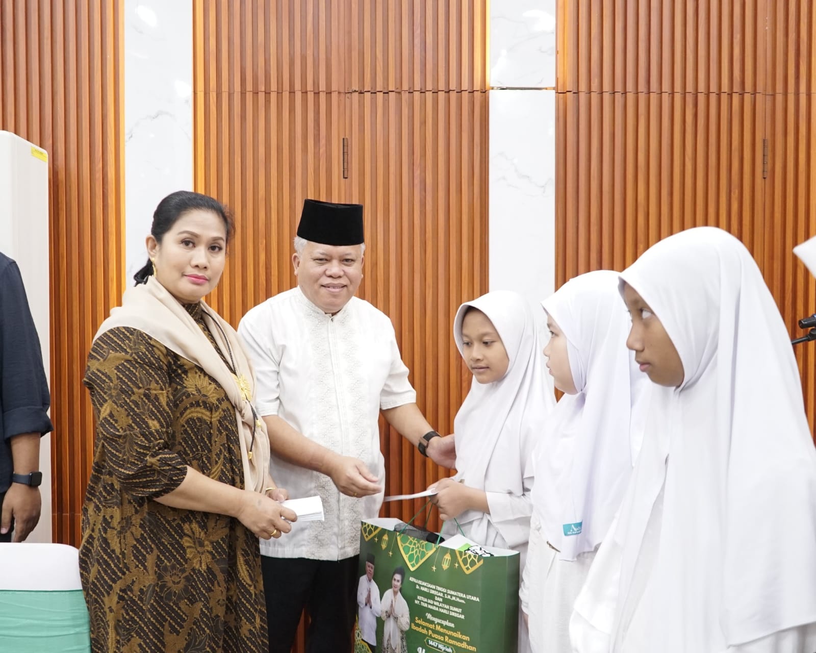 Keluarga Besar Kejati Sumut Gelar Buka Puasa Bersama di Rumah Dinas