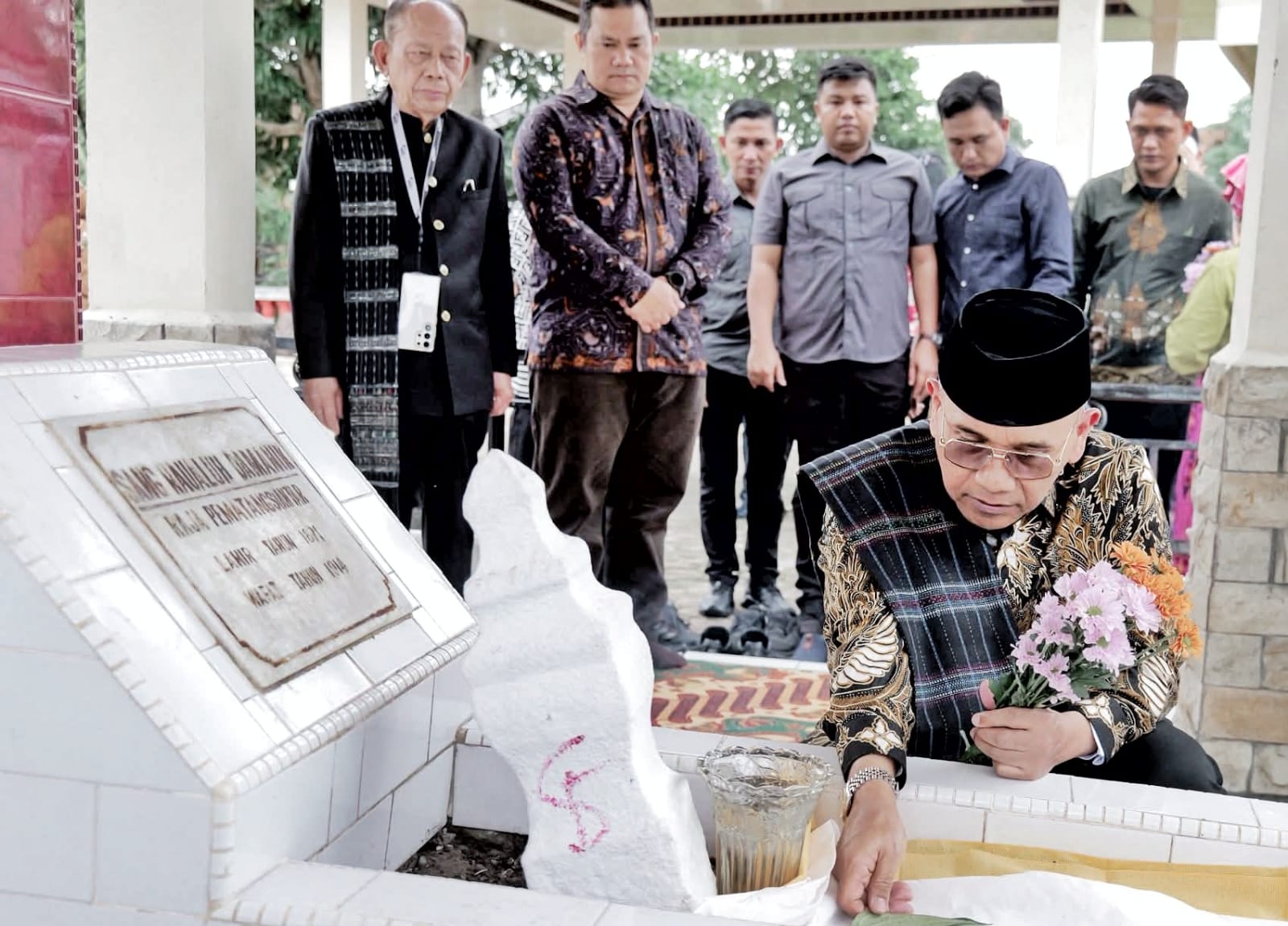 Hari Jadi Ke-193 Daerah Simalungun, Bupati dan Wakil Bupati Ziarah ke Makam Raja Siantar di Bengkalis, Riau