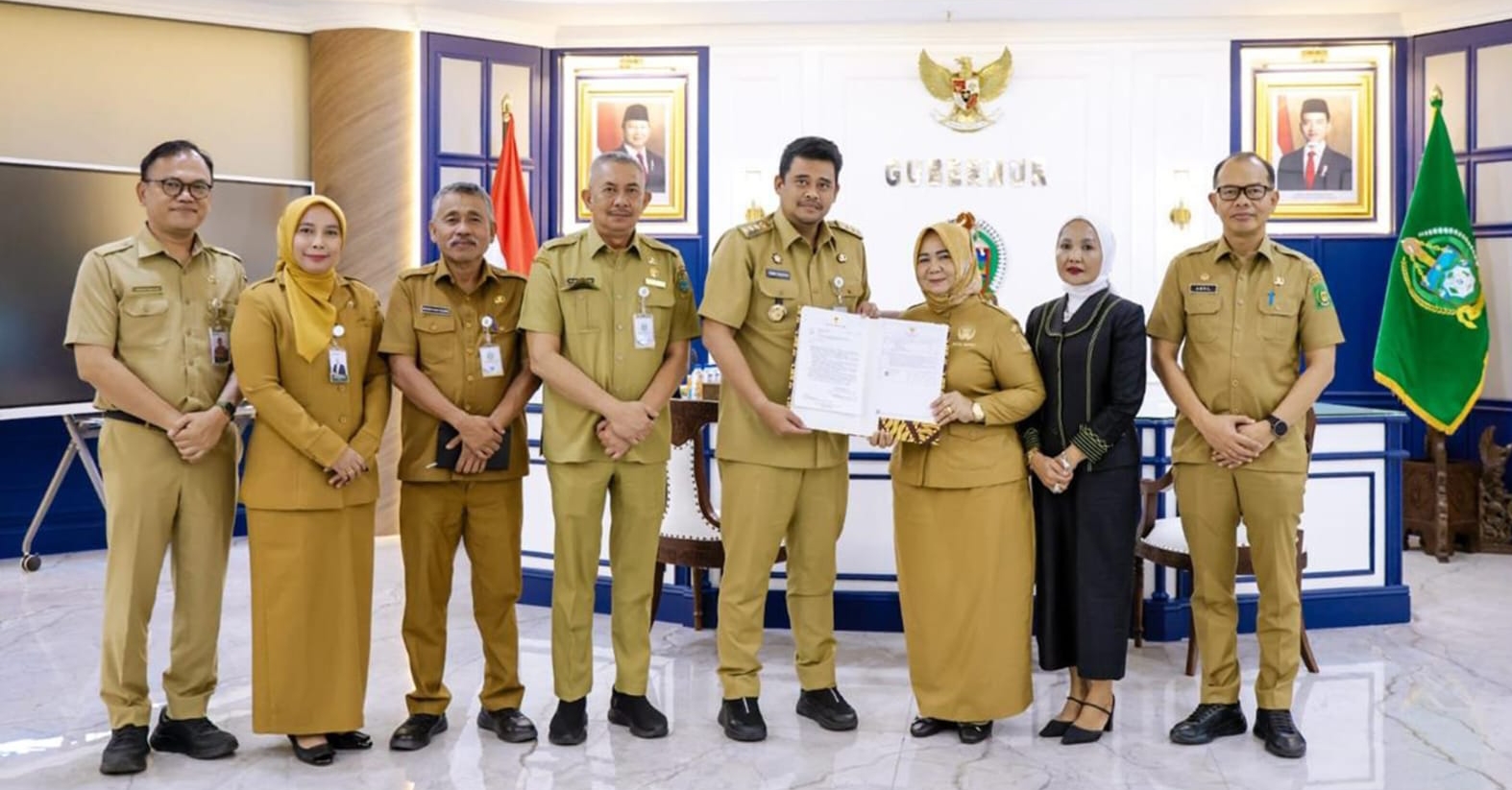 Gubernur Sumut Serahkan SK, Tiorita Br Surbakti Resmi jadi Plt Bupati Langkat