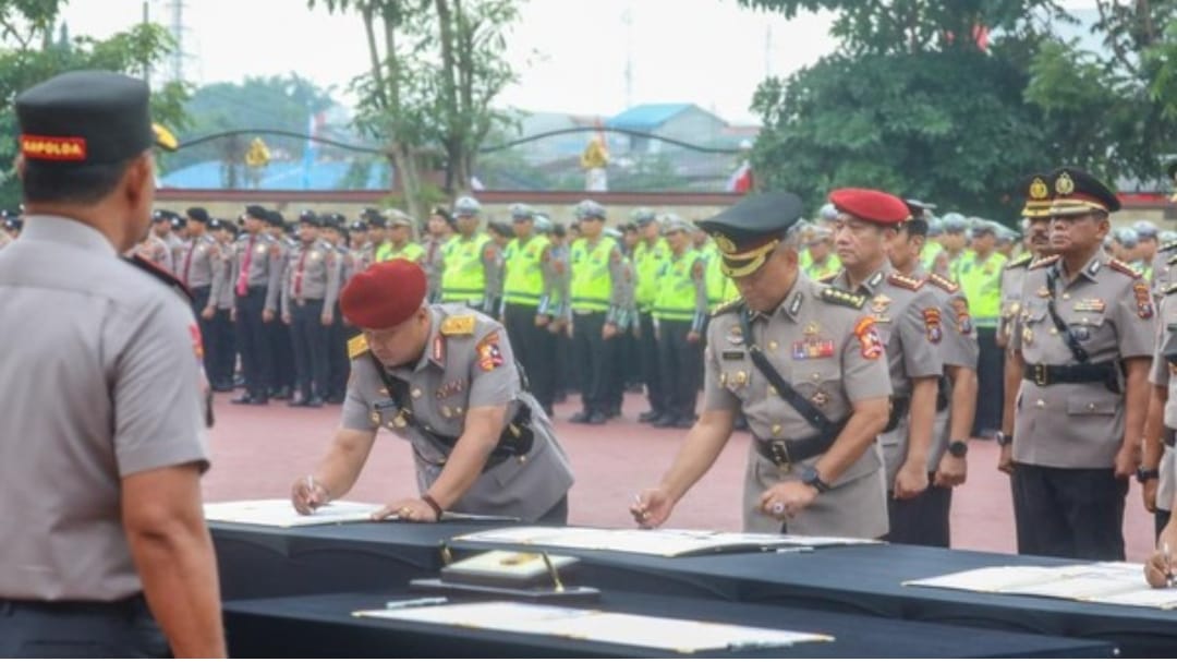 Lantik PJU dan Kapolres di Sumut, Kapolda Irjen Pol Whisnu : Jagalah Kepercayaan Melalui Kinerja 